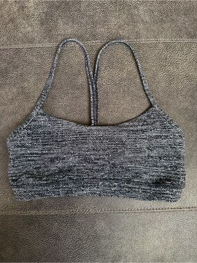 Lululemon Flow Y Bra - Black & White - Size 8